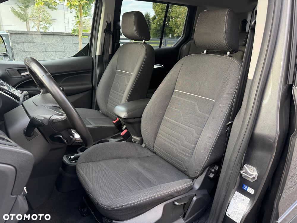 Ford Tourneo Connect Grand - 26
