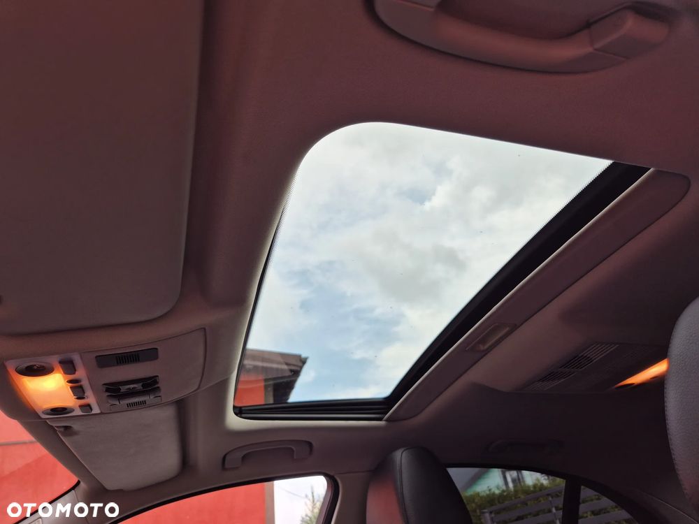 BMW Seria 5 530i - 39