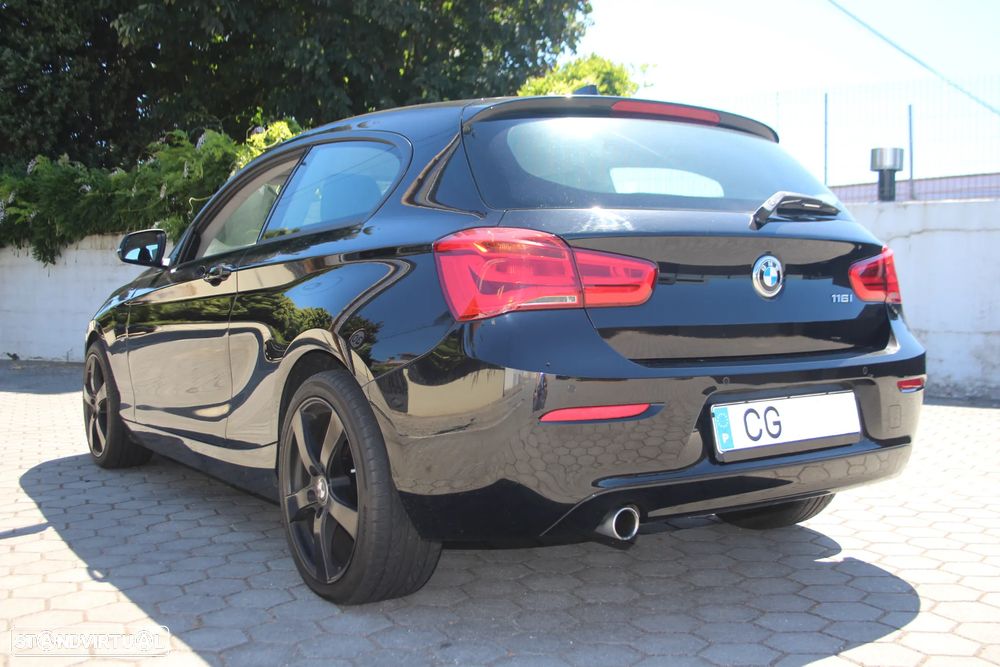 BMW 116 i - 2