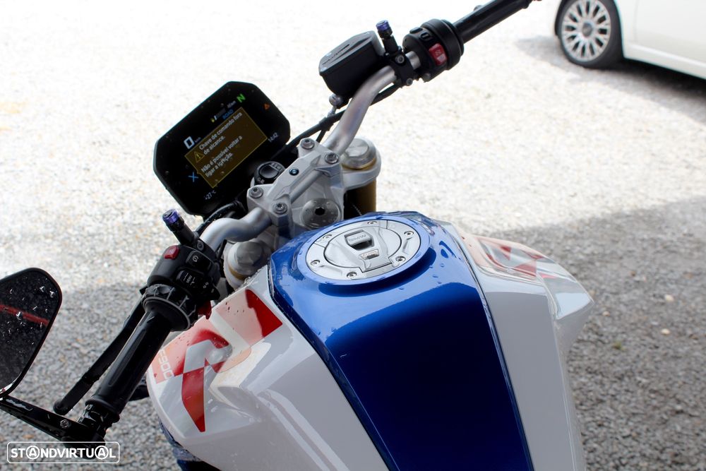 BMW F 900 R - 9