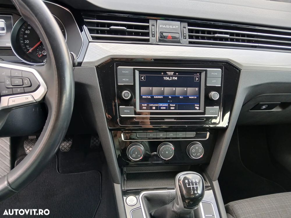 Volkswagen Passat 2.0 TDI Comfortline - 8