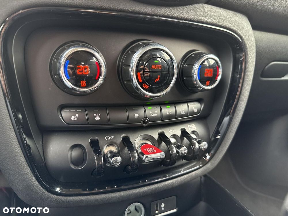 MINI Clubman Cooper - 14