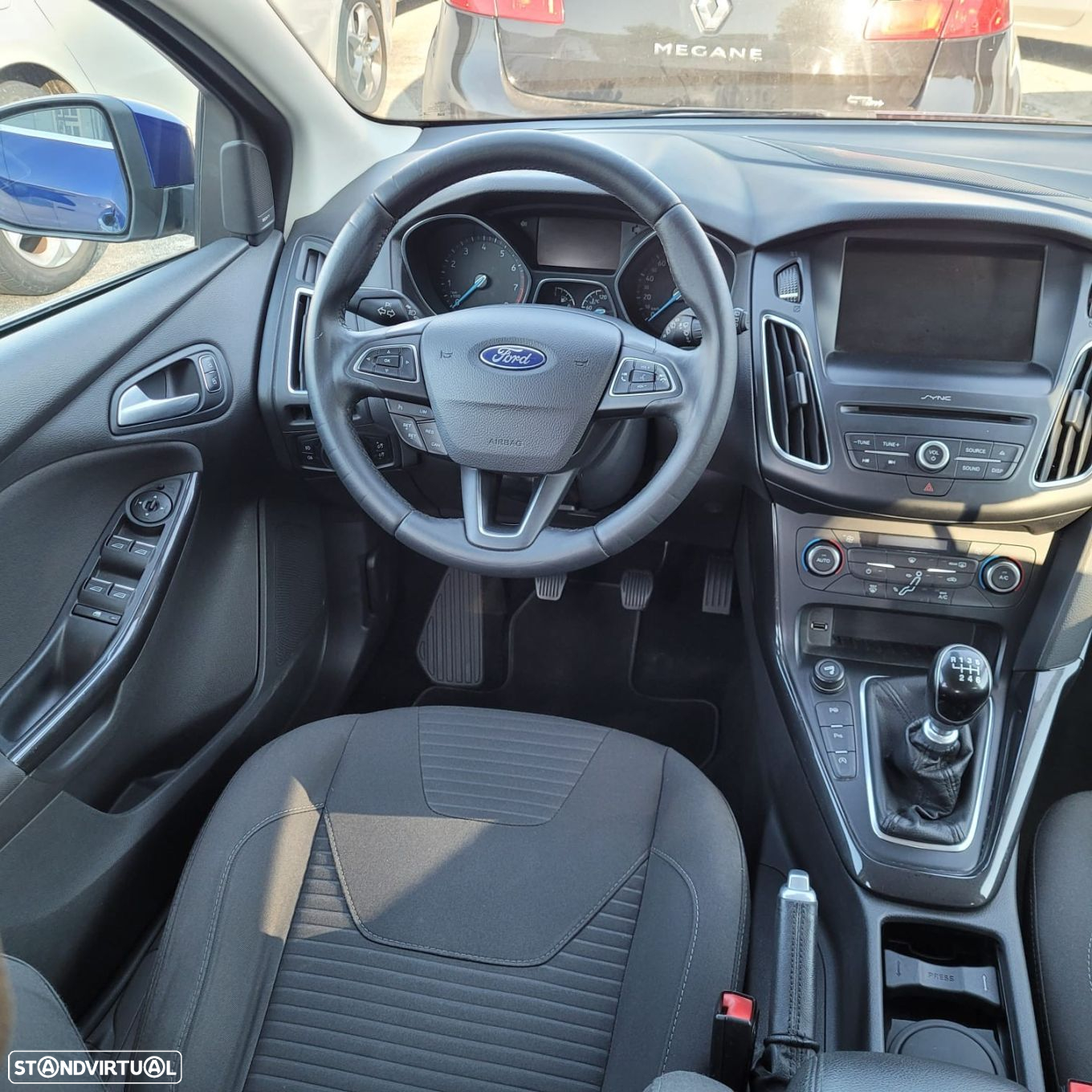 Ford Focus SW - 11