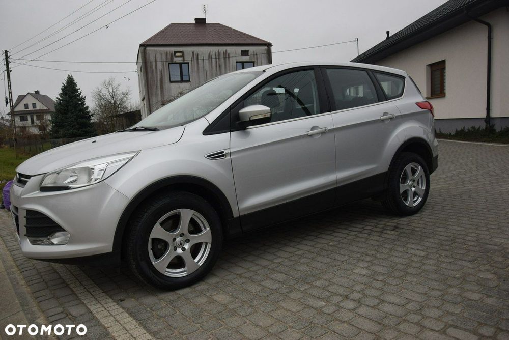 Ford Kuga 2.0 TDCi 2x4 Trend - 16