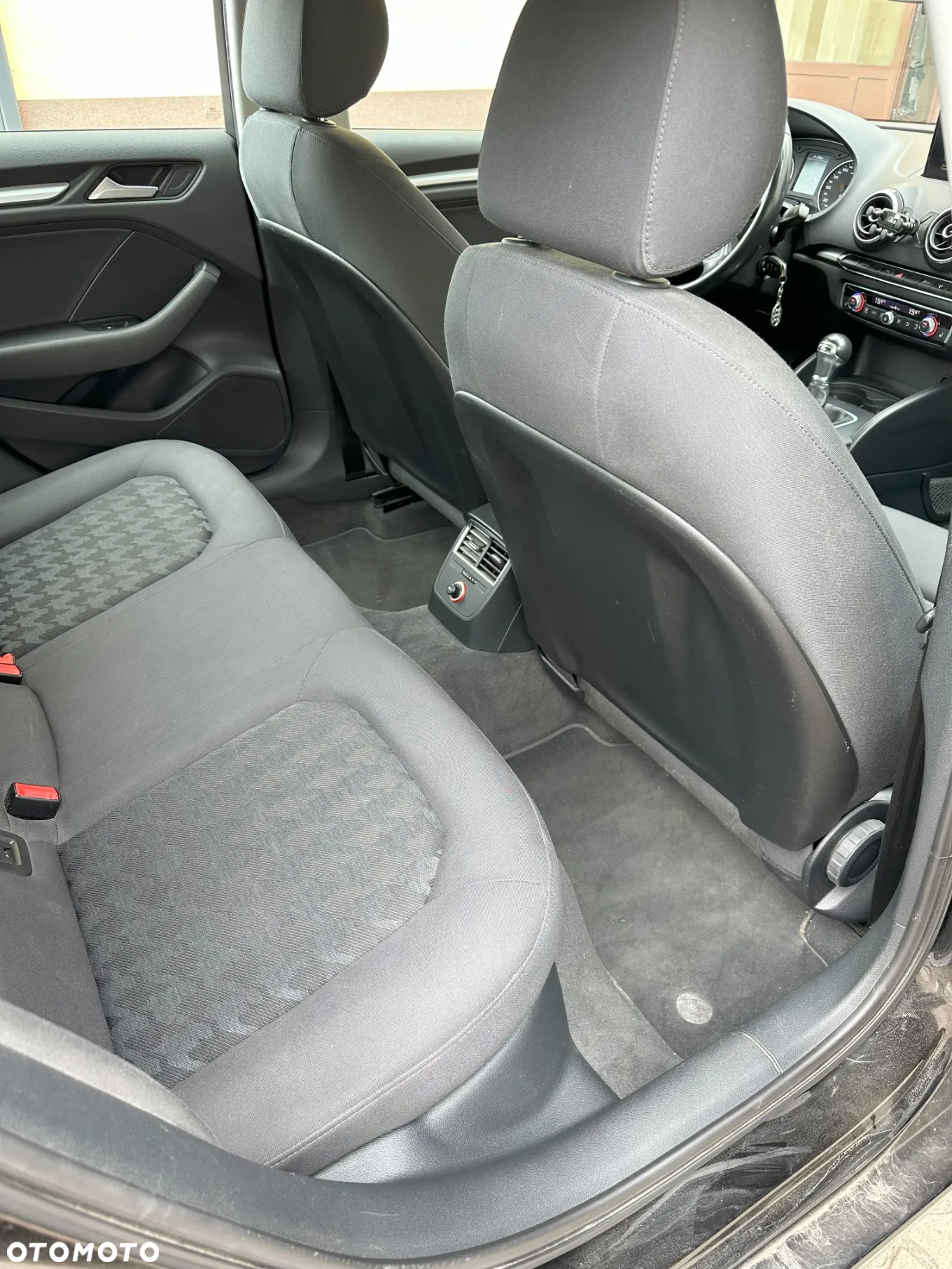 Audi A3 1.6 TDI clean diesel Ambition S tronic - 13
