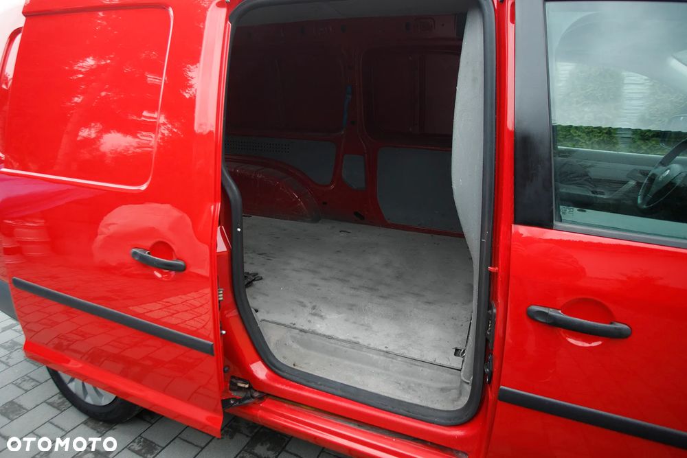 Volkswagen Caddy Maxi - 26