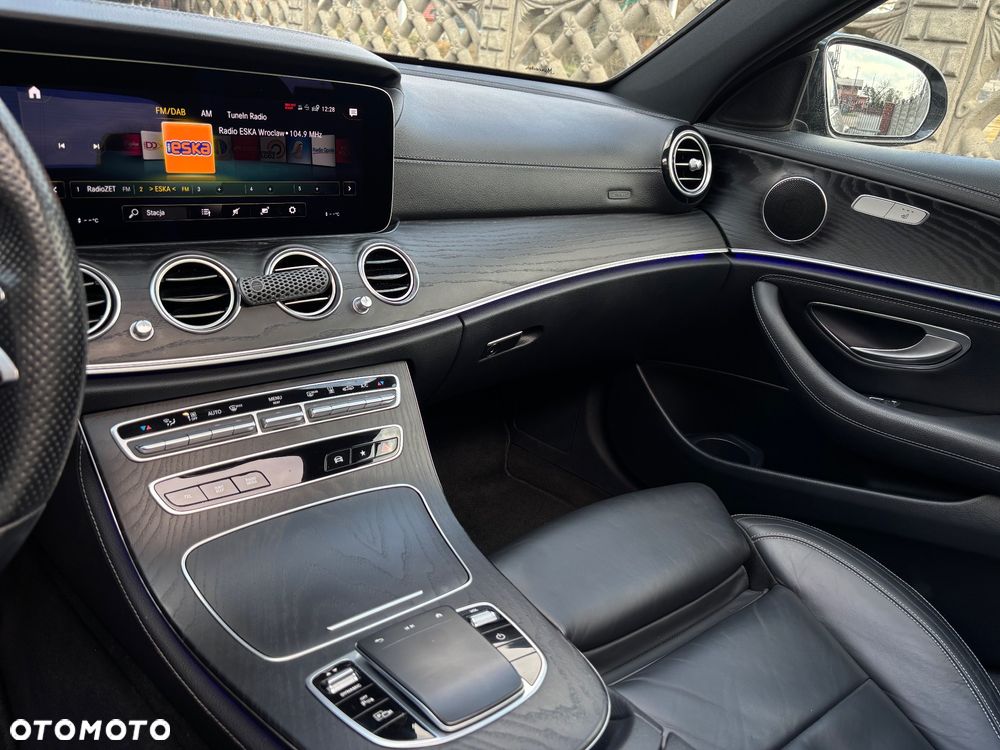 Mercedes-Benz Klasa E 300 de 9G-TRONIC AMG Line - 27