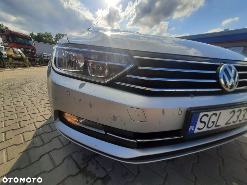 Volkswagen Passat 2.0 TDI (BlueMotion Technology) DSG Comfortline - 15