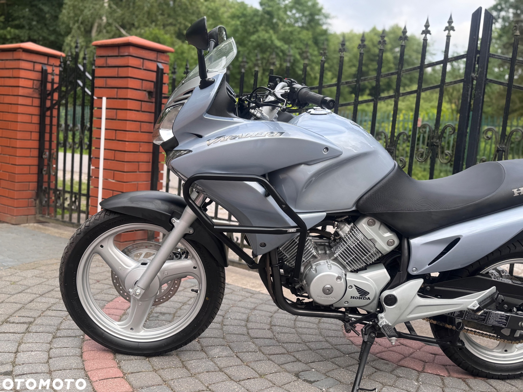 Honda XL - 19