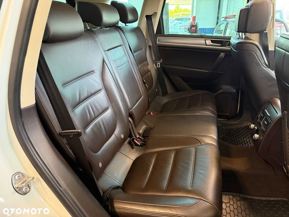 Volkswagen Touareg - 17