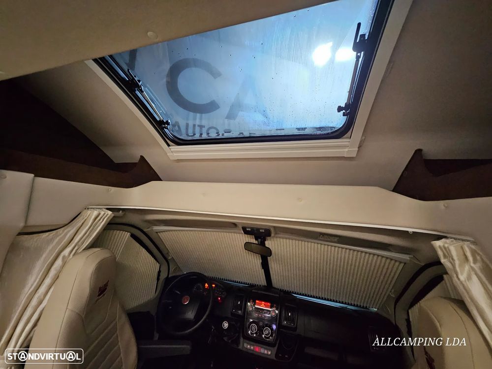 McLouis Yearling 74G SERIE LIMITÉE 5 LUGARES CAMA CENTRAL/BASCULANTE - 52