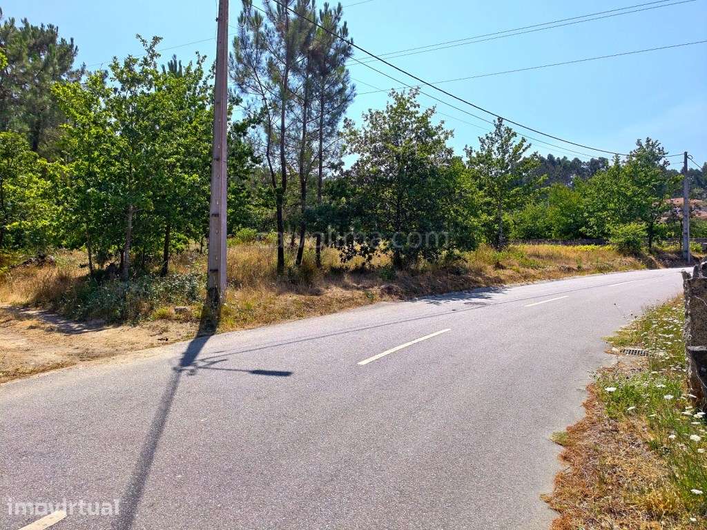 Terreno em zona de construção para venda, na freguesia de Longos Va... - Grande imagem: 3/6
