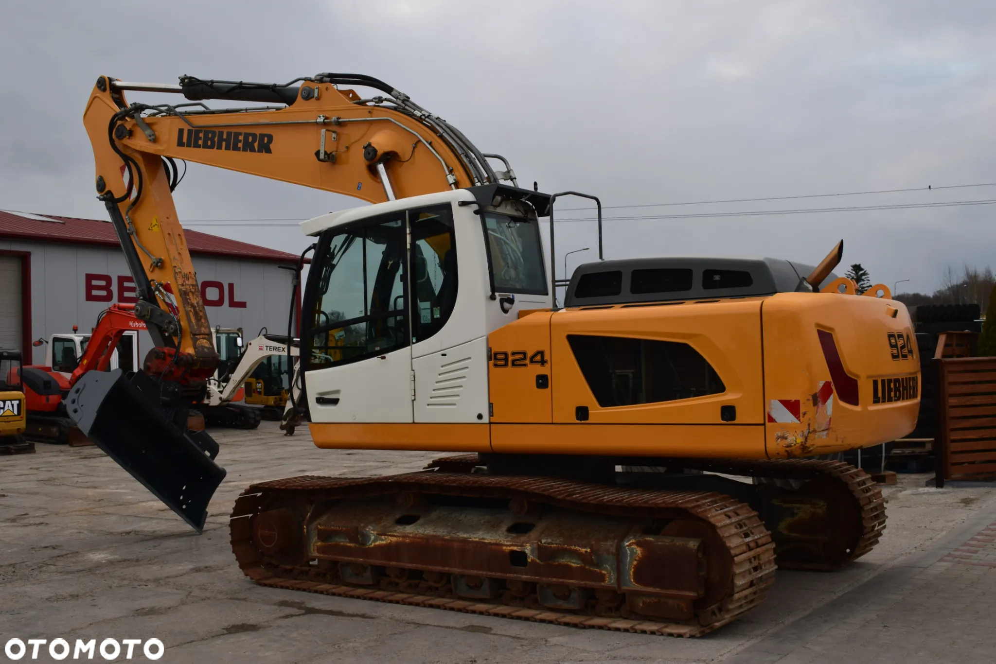 Liebherr R924 Rok 2014 - 2