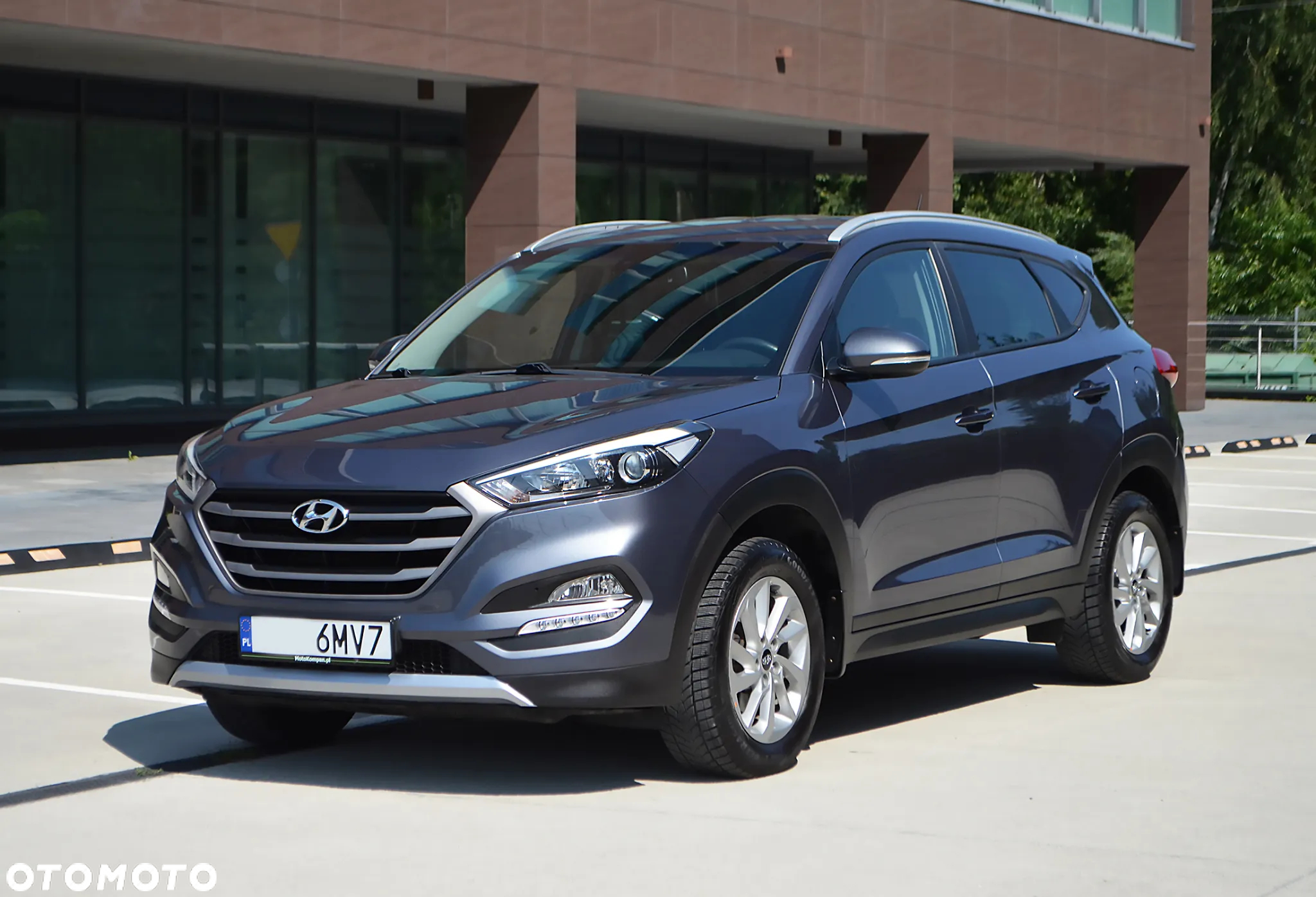 Hyundai Tucson 1.6 GDI BlueDrive Comfort 2WD - 26