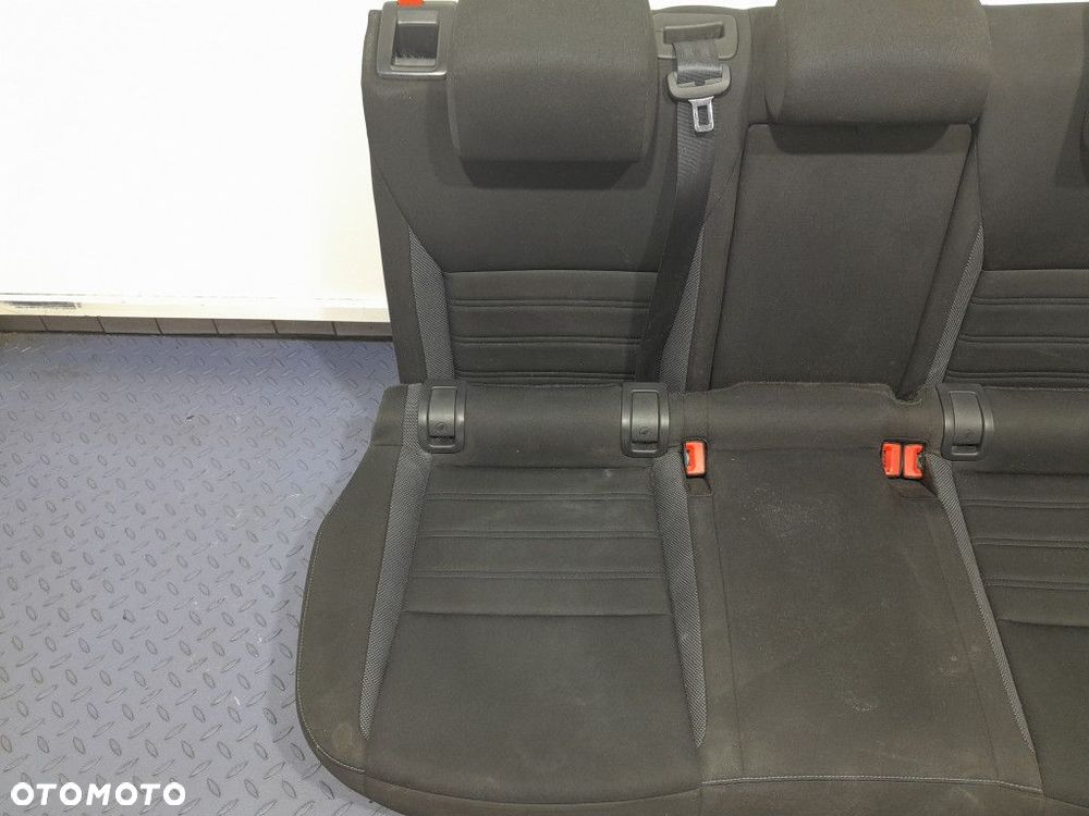 SKODA OCTAVIA III LIFT FOTELE KANAPA SIEDZISKO OPARCIE TYŁ - 2