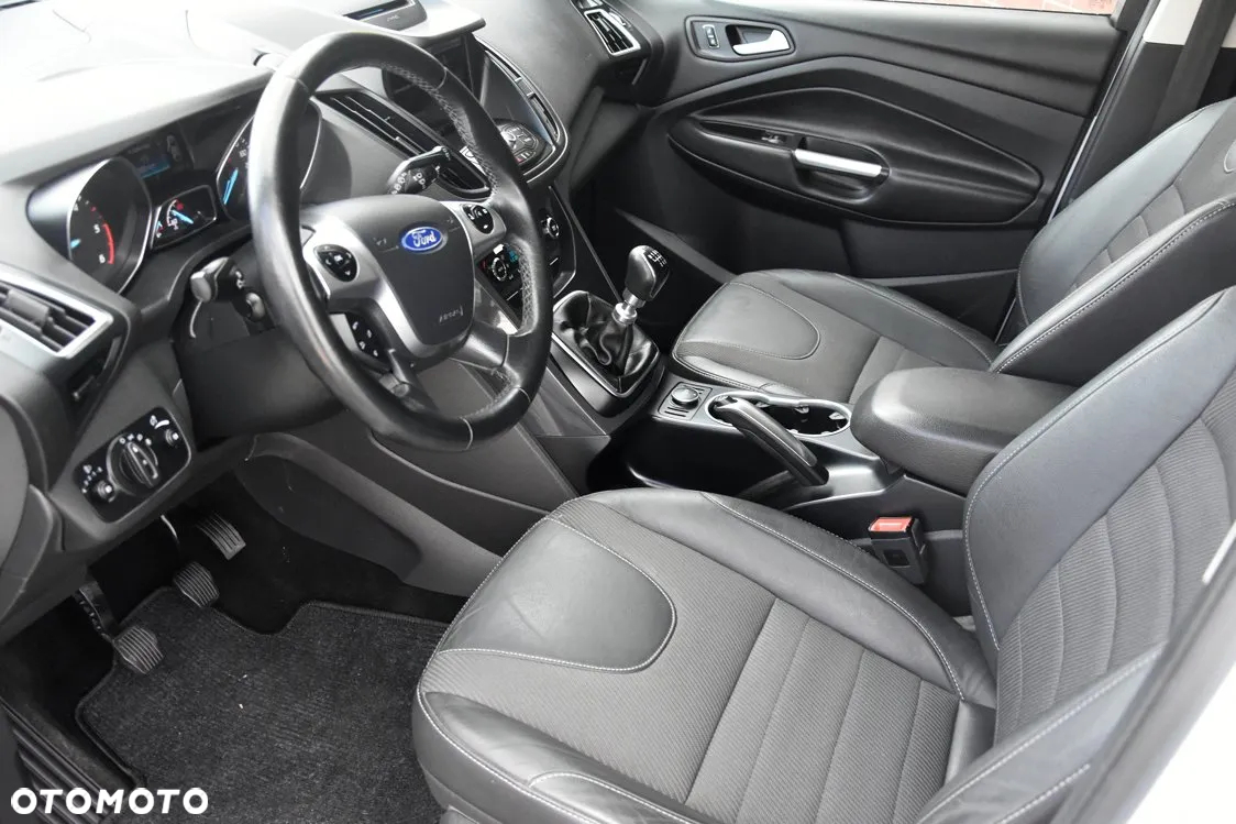 Ford Kuga 2.0 TDCi 2x4 SYNC - 23