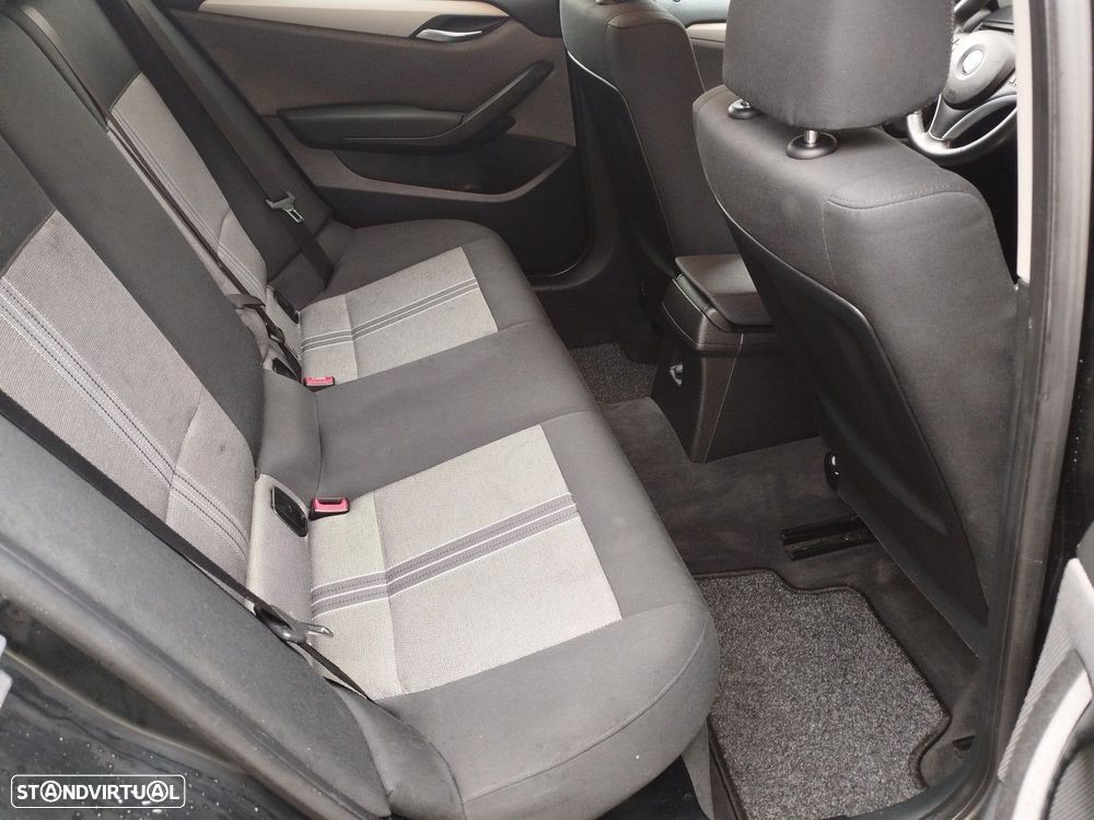 BMW X1 18 d xDrive xLine - 21