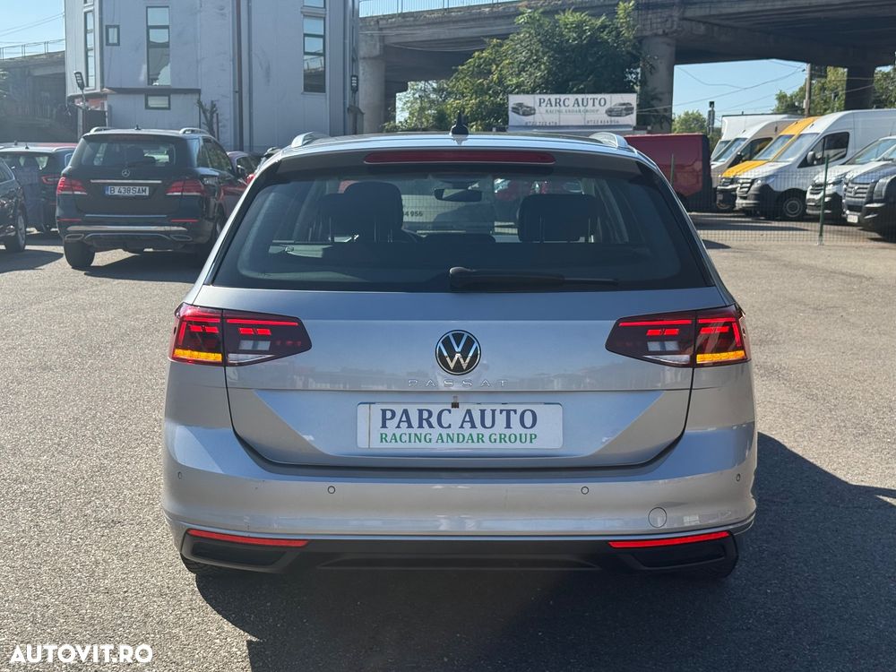 Volkswagen Passat 2.0 TDI DSG (BlueMotion Technology) Comfortline - 12