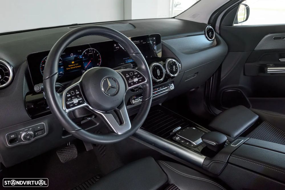 Mercedes-Benz GLA 180 7G-DCT Progressive - 12