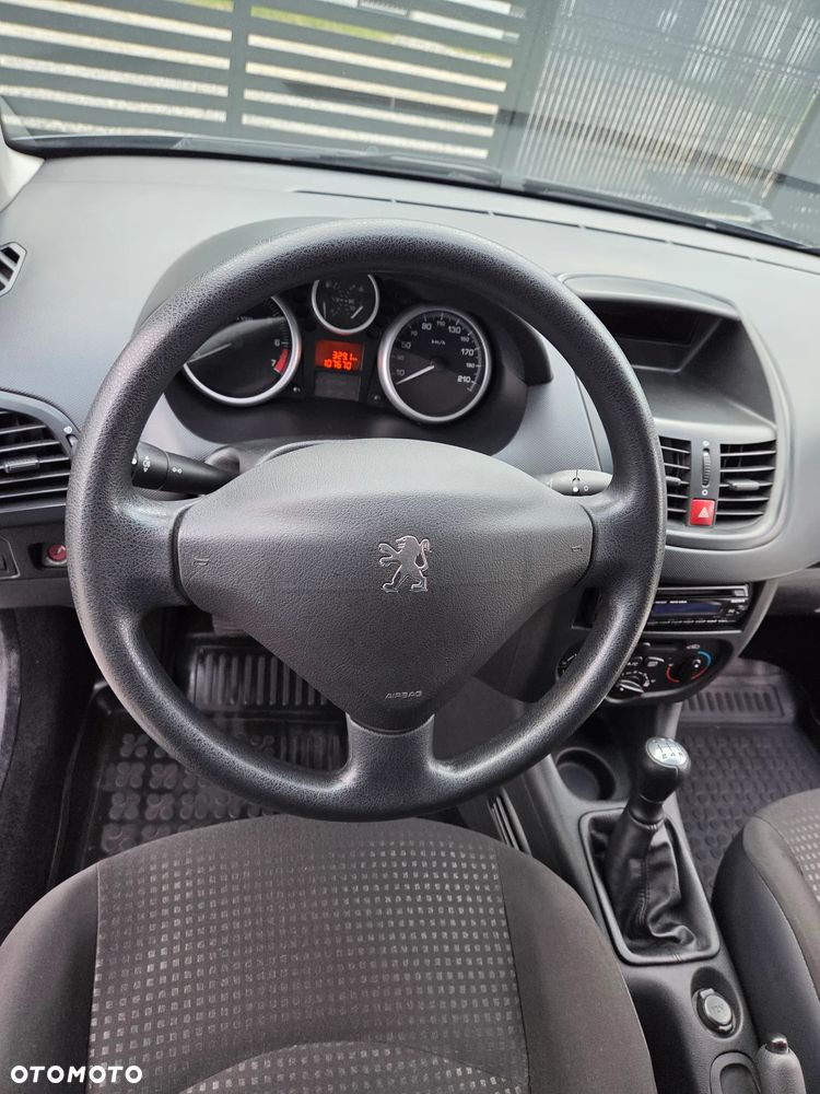 Peugeot 206 plus 1.1 Presence - 30