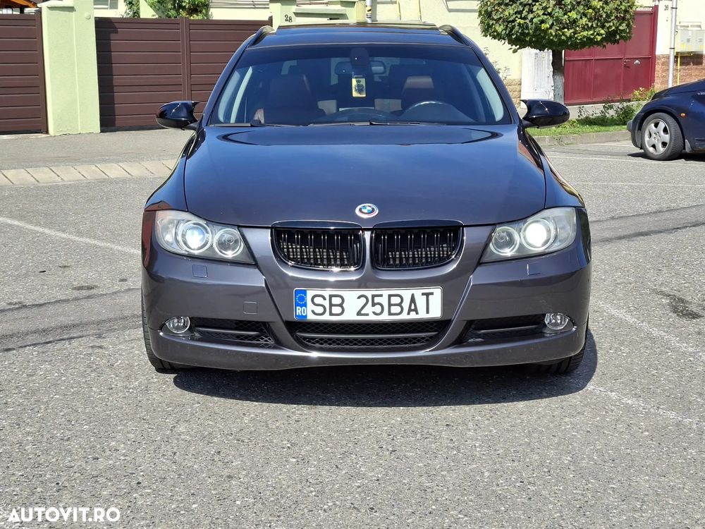 BMW Seria 3 318d DPF Touring - 4