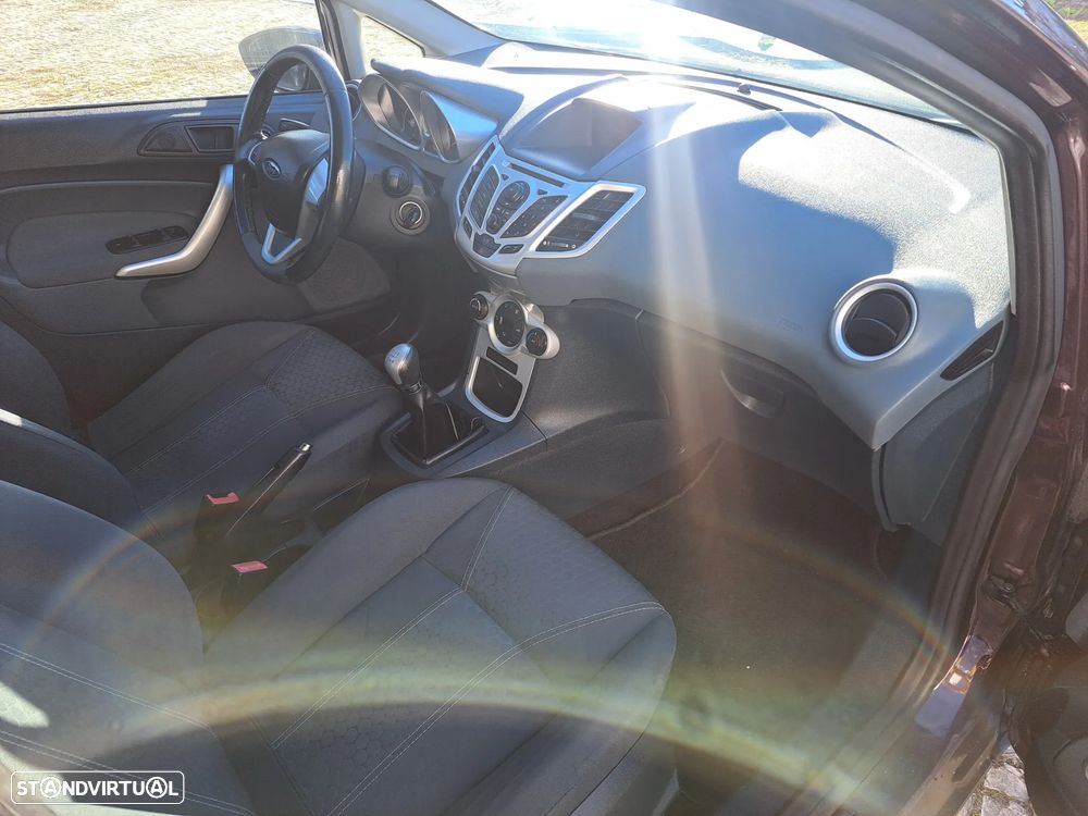 Ford Fiesta 1.25 Titanium - 20