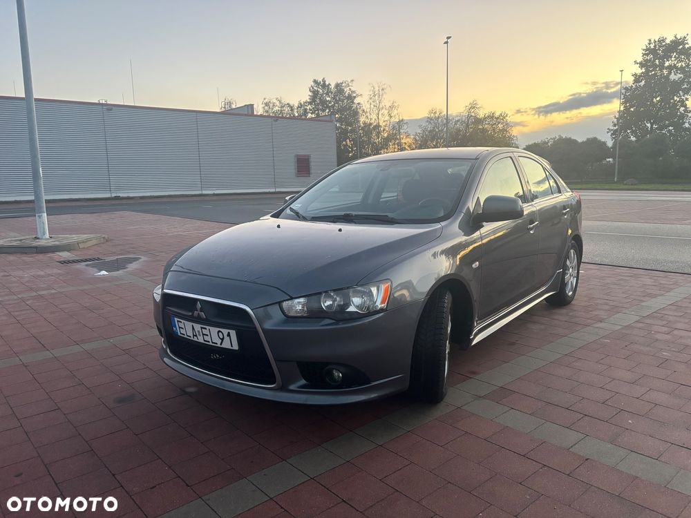 Mitsubishi Lancer 2009 photo 2