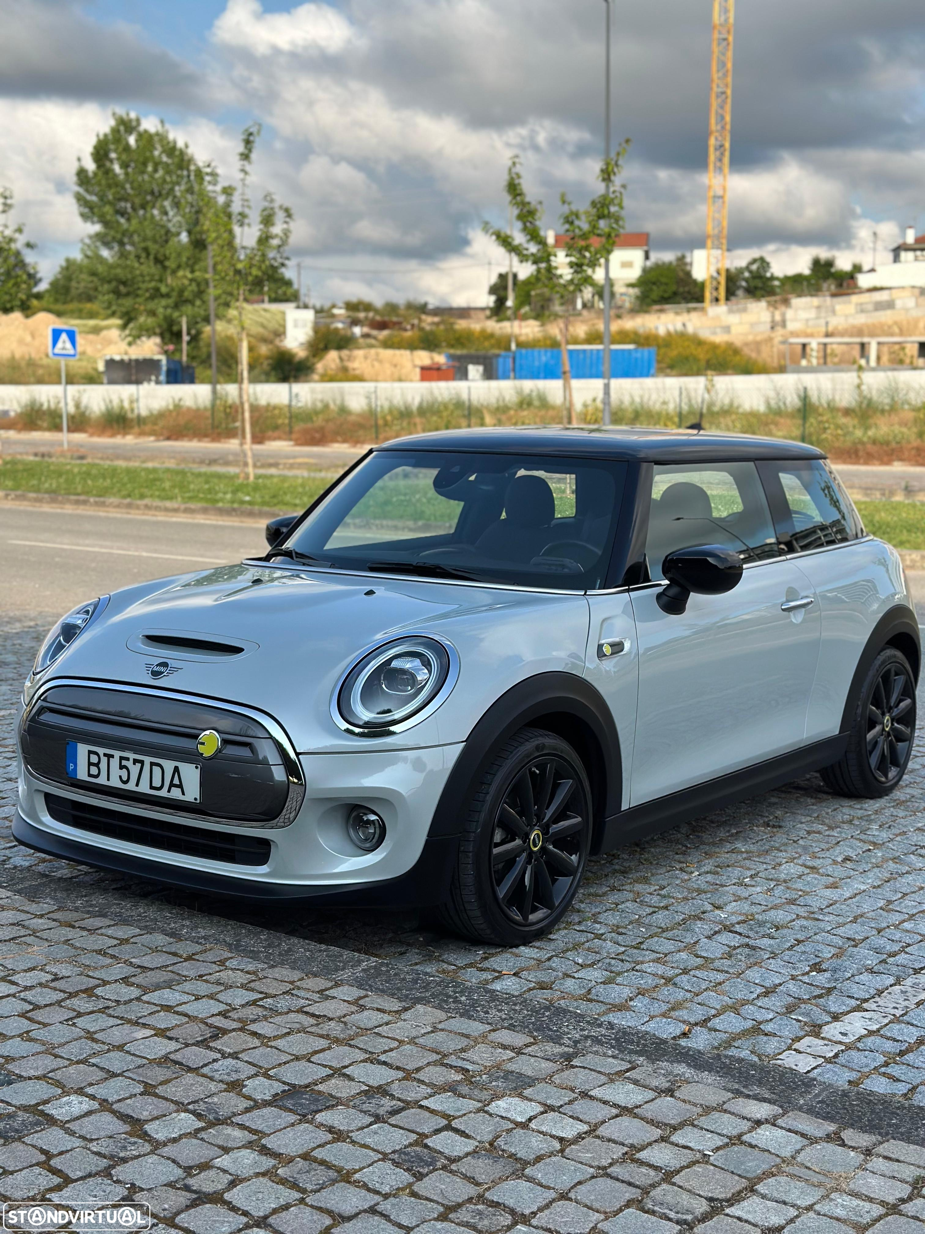 MINI 3 Portas Cooper SE - 4