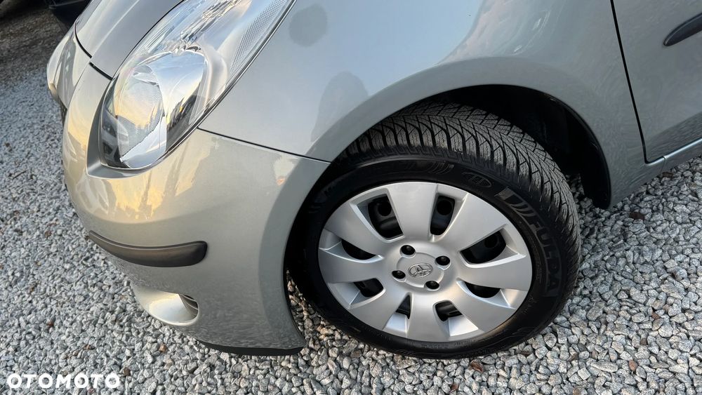 Toyota Yaris 1.3 Sol - 23