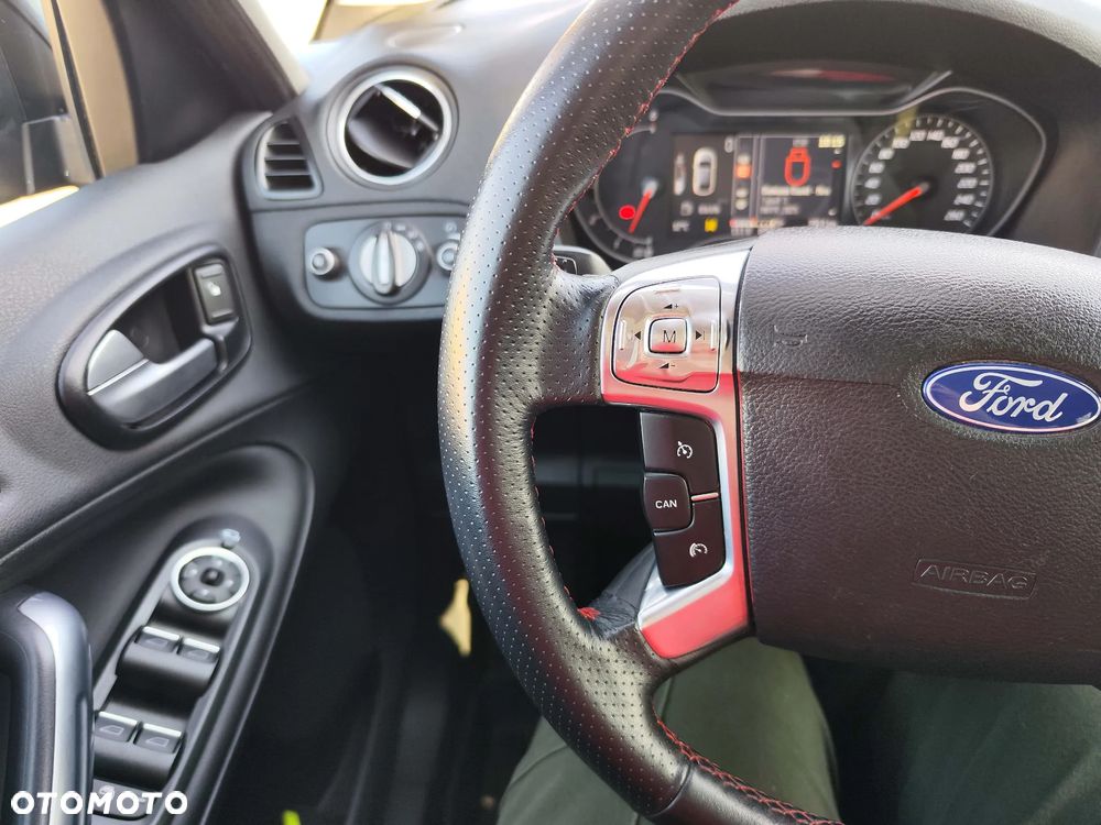 Ford S-Max - 23