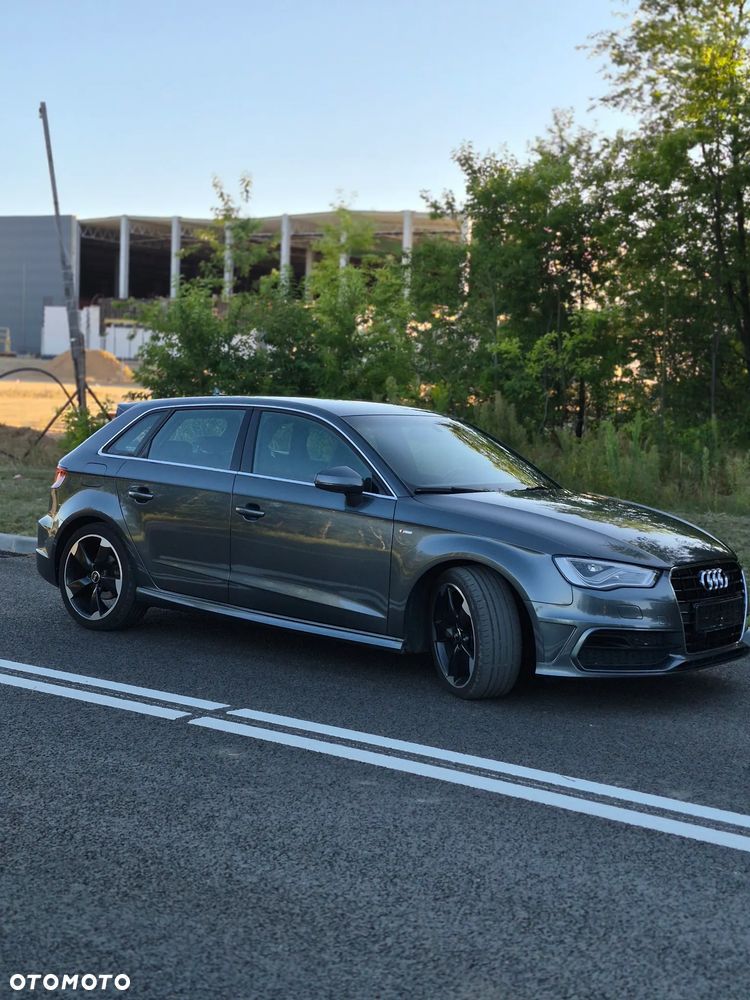 Audi A3 Sportback 2.0 TDI S tronic S line Sportpaket - 6