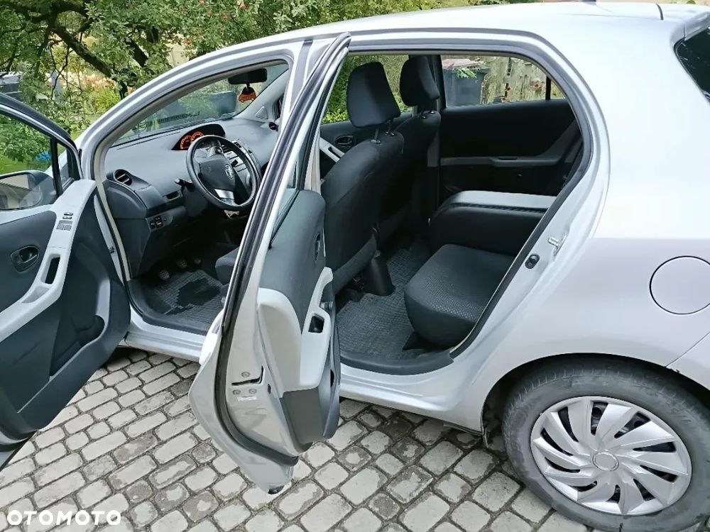 Toyota Yaris - 3