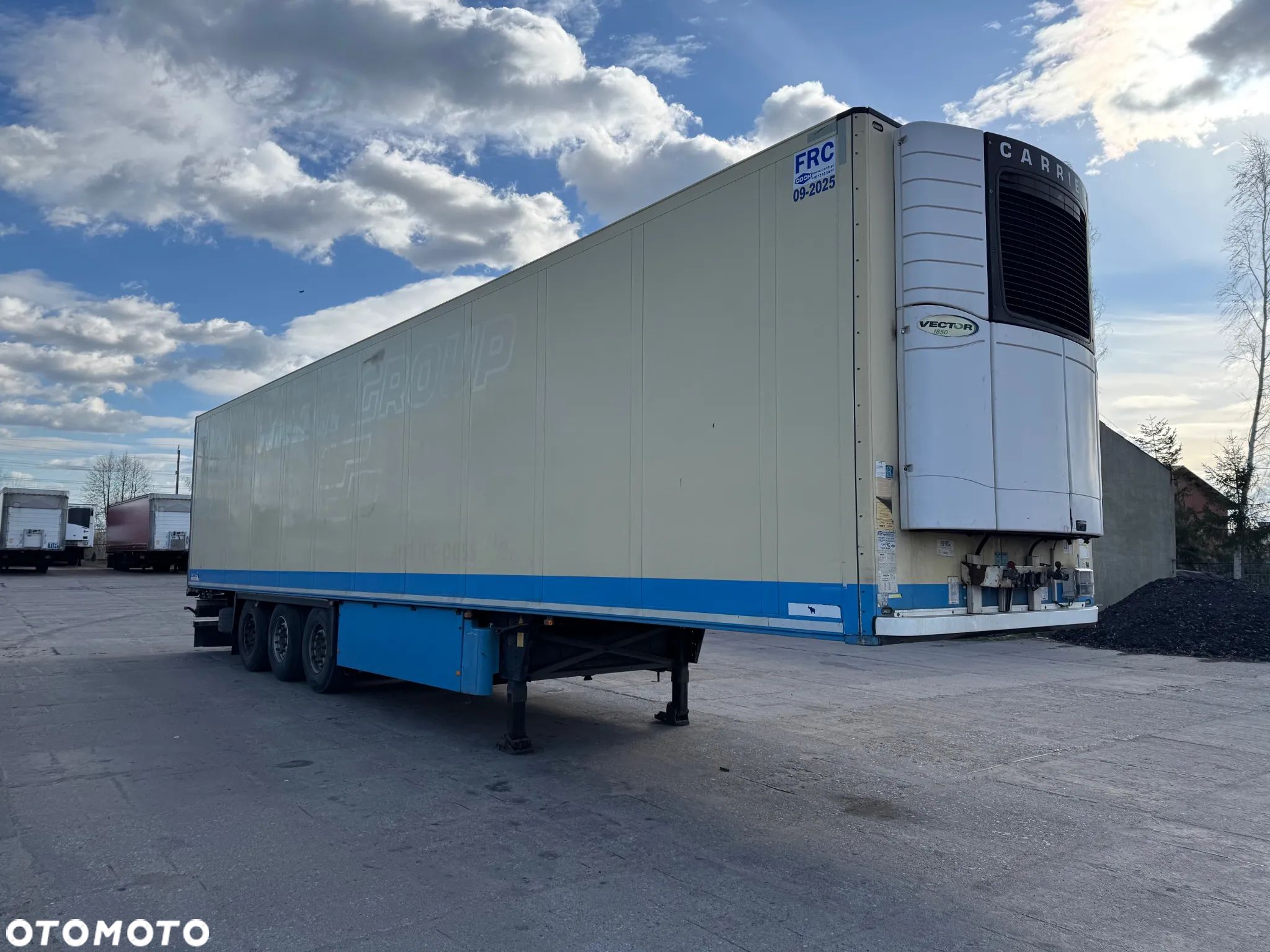 Schmitz Cargobull SKO 24/L - 1