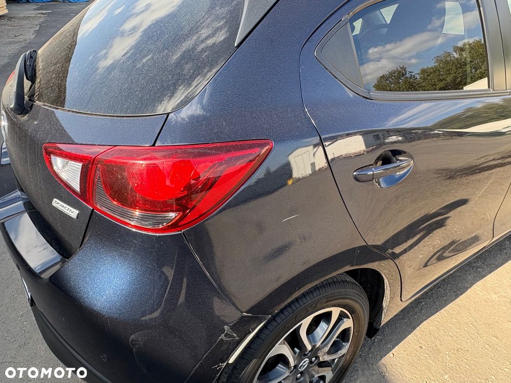 Mazda 2 - 6
