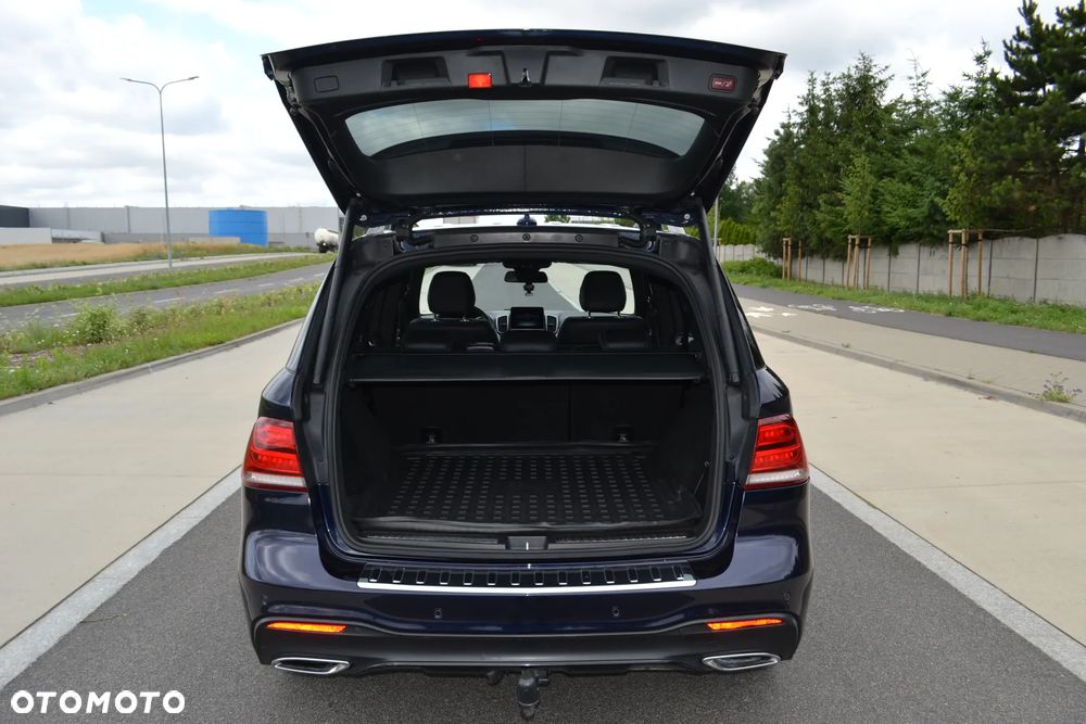 Mercedes-Benz GLE - 26