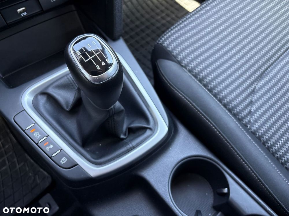 Kia Ceed - 15