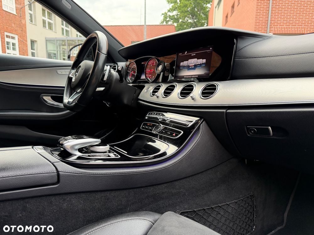 Mercedes-Benz Klasa E 220 d 9G-TRONIC - 13