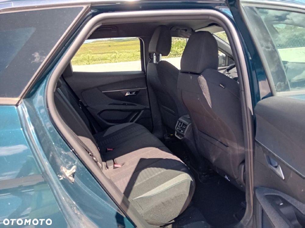 Peugeot 3008 - 18