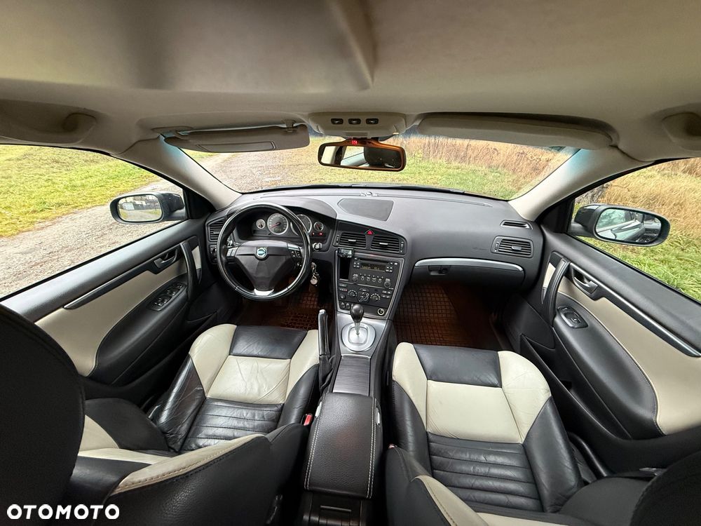 Volvo S60 2.4D Kinetic - 23