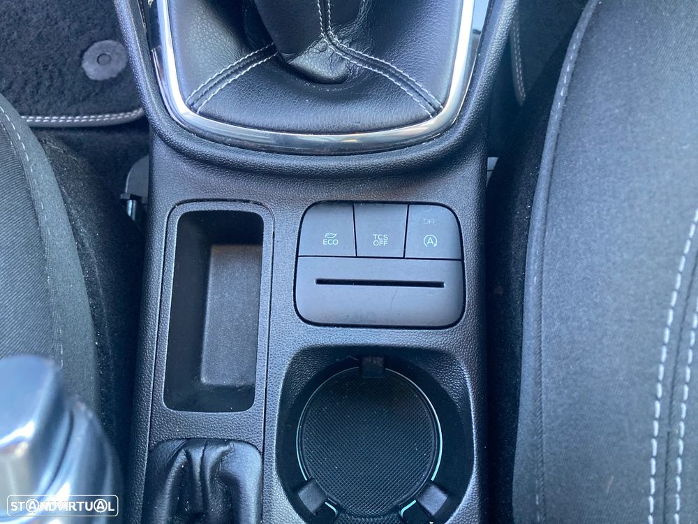 Ford Fiesta 1.0 EcoBoost S&S TITANIUM - 22