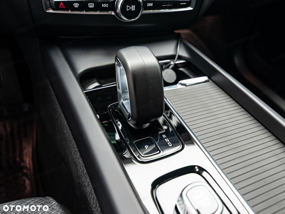 Volvo XC 60 - 22