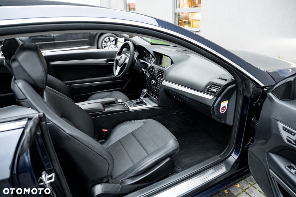 Mercedes-Benz Klasa E - 33