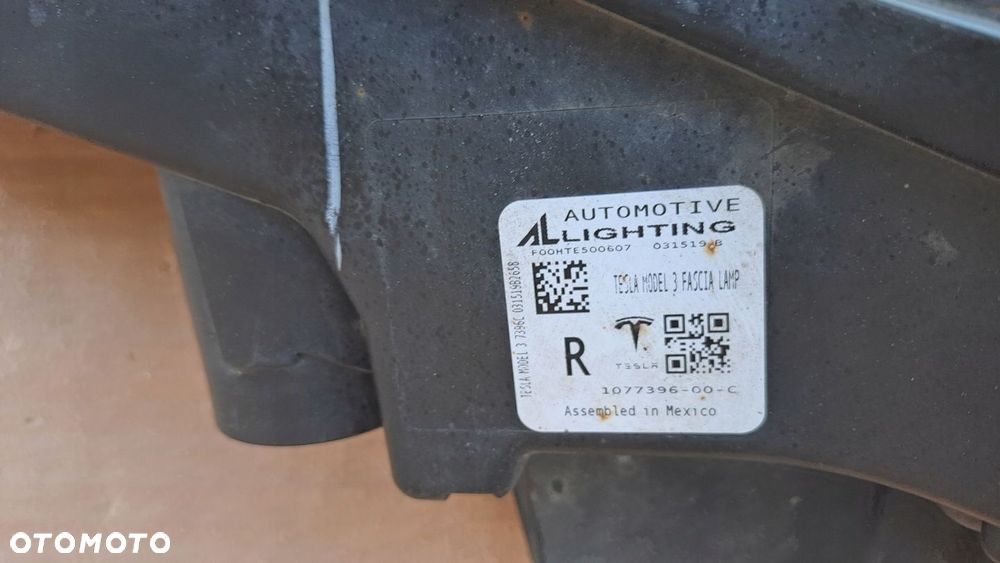 TESLA III 3 LAMPA HALOGEN PRAWY 1077396-00-C ORYGINAŁ UZYWANY - 6