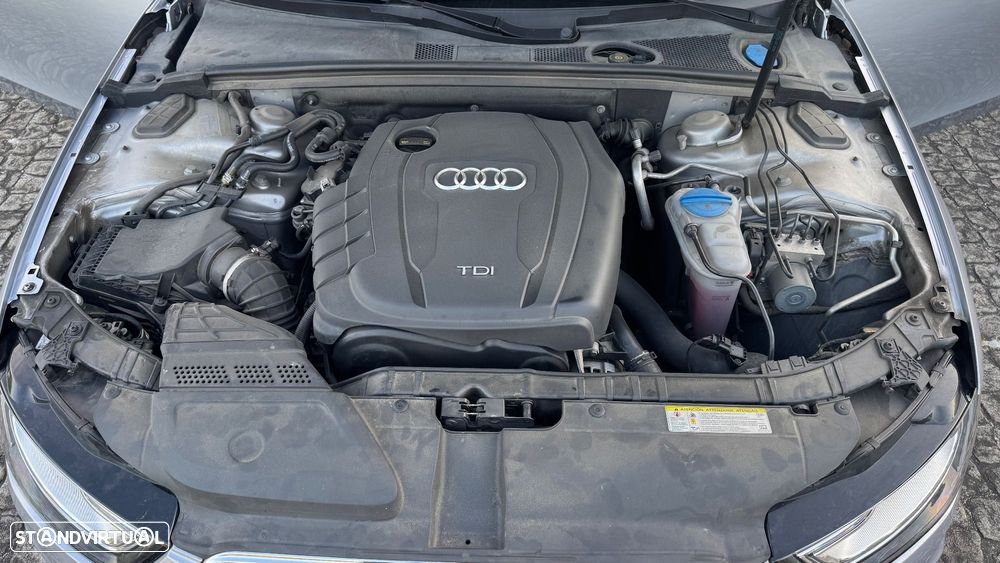 Audi A4 Avant 2.0 TDI Business Line S-line - 32