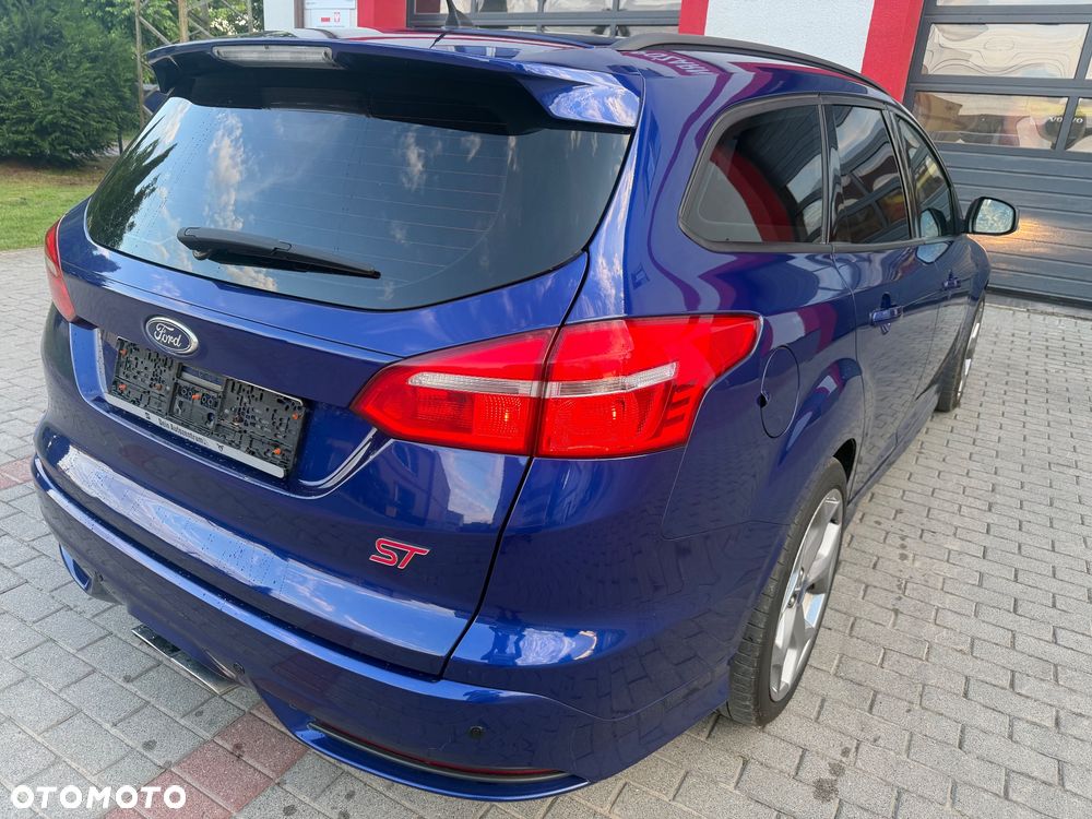 Ford Focus ST - 29