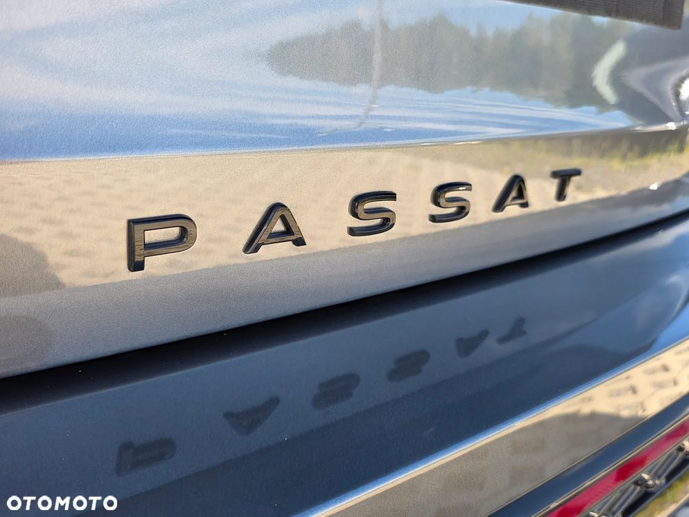 Volkswagen Passat Variant 2.0 TSI R-Line Plus DSG - 15