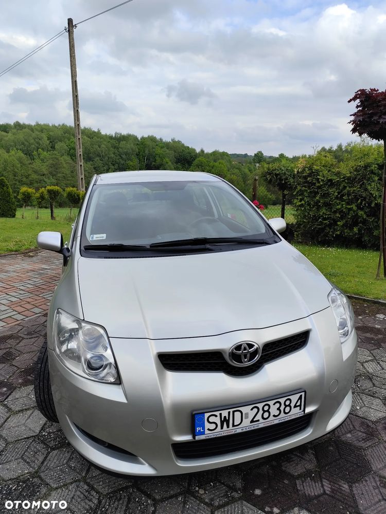 Toyota Auris - 2