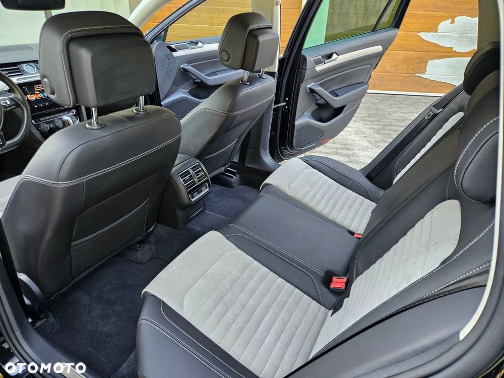 Volkswagen Passat Variant - 21