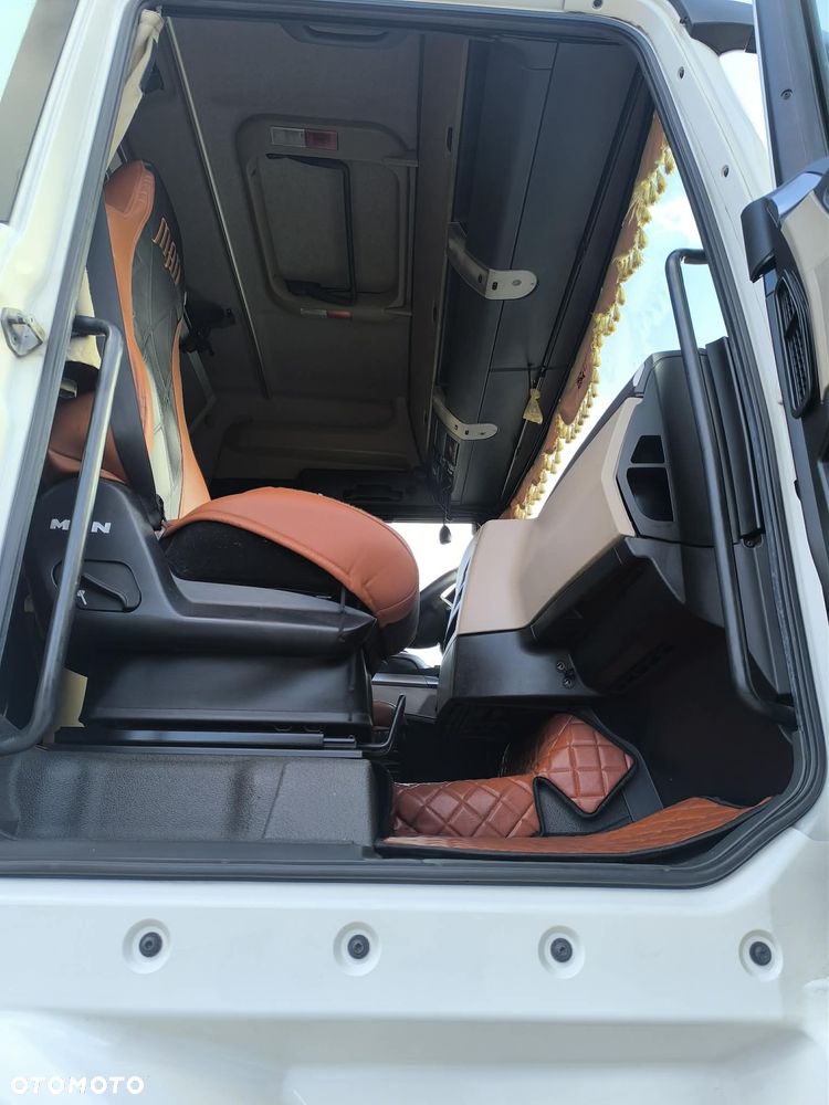MAN TGX - 22