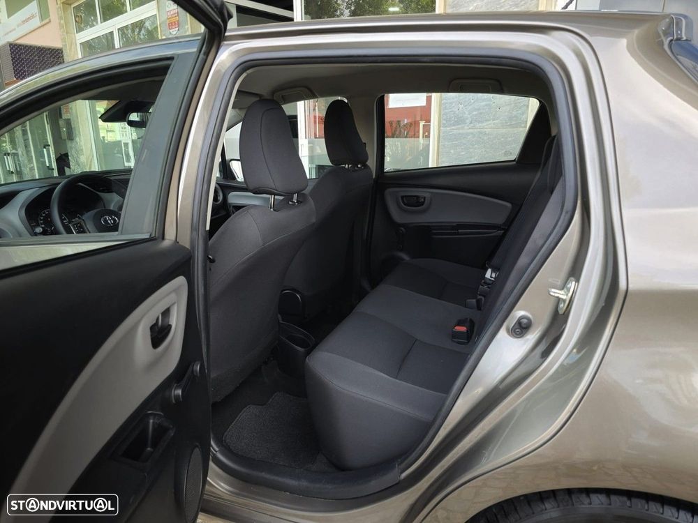 Toyota Yaris 1.0 VVT-i Comfort +PS Style+P.Techno - 23